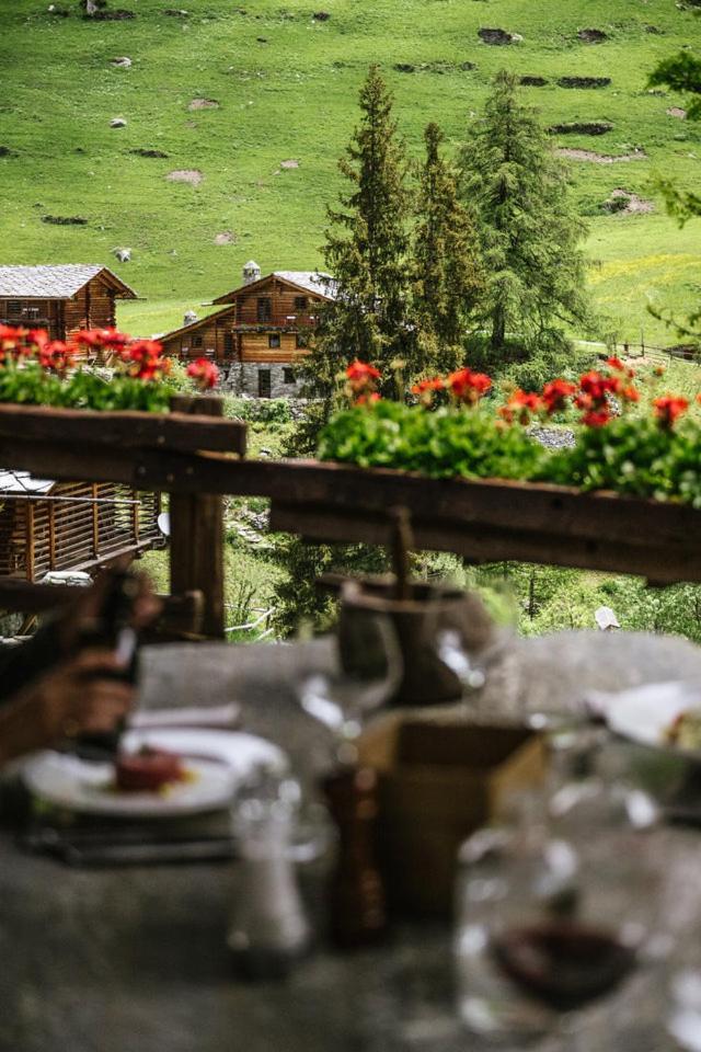Hotellerie De Mascognaz Champoluc Buitenkant foto
